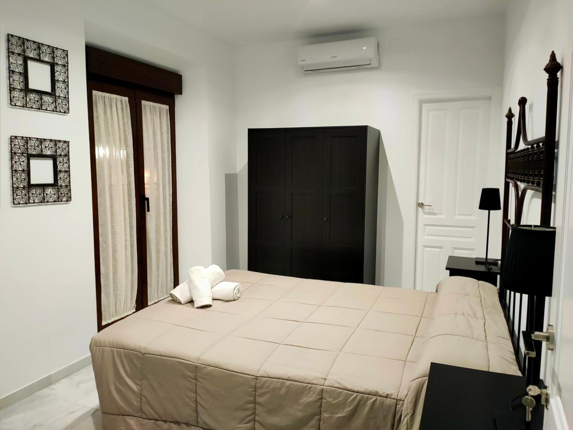Apartamentos San Pedro Кордоба Екстериор снимка